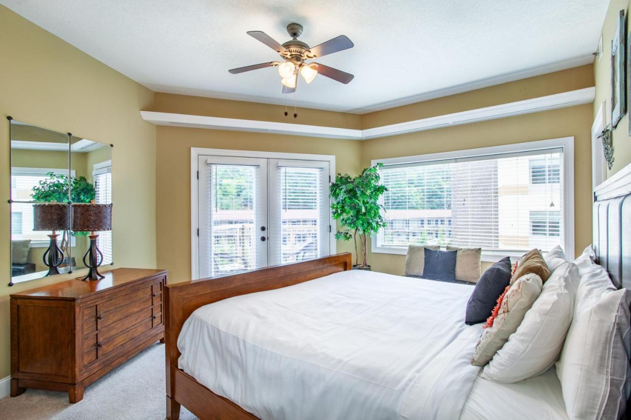 Convenient Gatlinburg Condo Luaran gambar