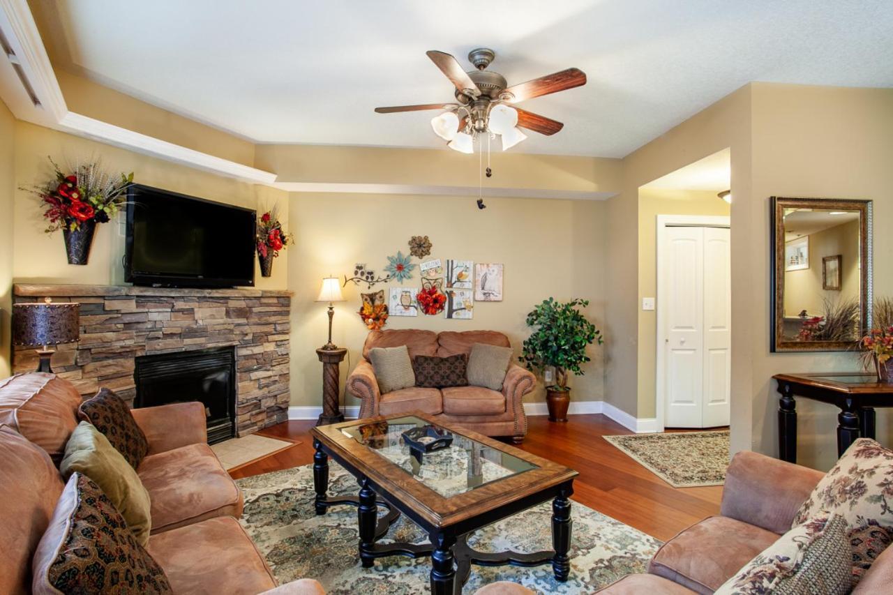 Convenient Gatlinburg Condo Luaran gambar